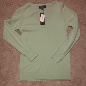 Mint green sweater NWT Banana Republic